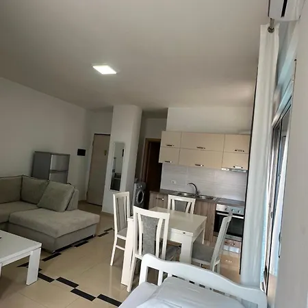 Jasmine * Sarandë
